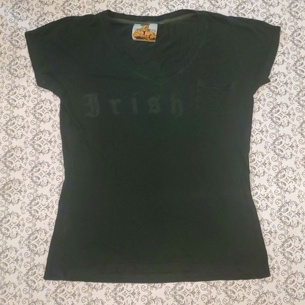 Vintage Y2K T. Dalton Green Irish Celtic Graphic Organic Cotton T-shirt Large